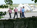 Rückflug  Musiker am Flughafen in Punta Canana (DOM).